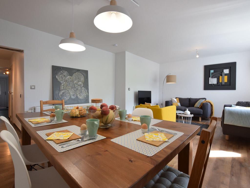 Modern Holiday Home In Bastogne With Fenced Garden Eksteriør billede